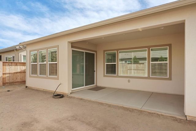 2945 Coronado Dr, Lodi, CA 95242