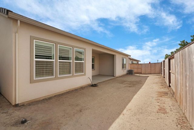 2945 Coronado Dr, Lodi, CA 95242