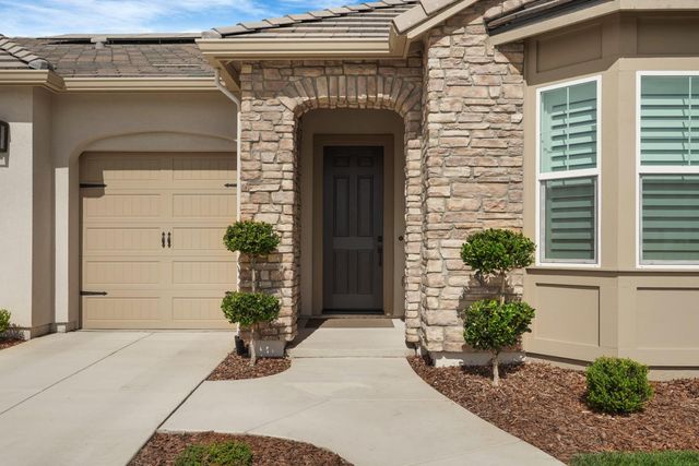 2945 Coronado Dr, Lodi, CA 95242