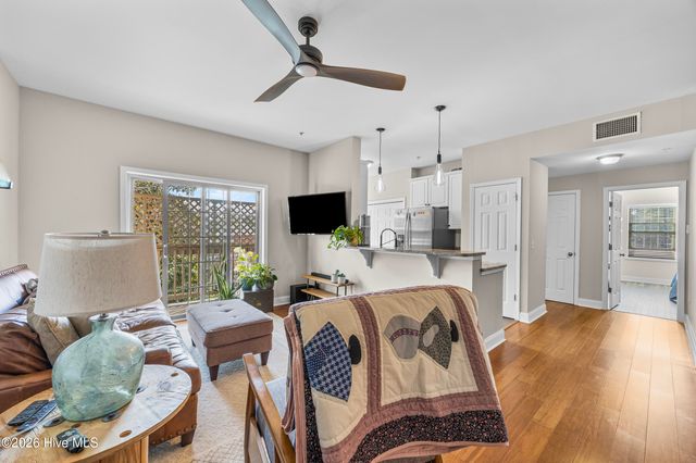 123 Covil Avenue Unit 302, Wilmington, NC 28403