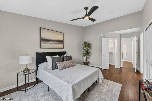 4 Lee Lee Ln, Old Bridge Twp., NJ 08879