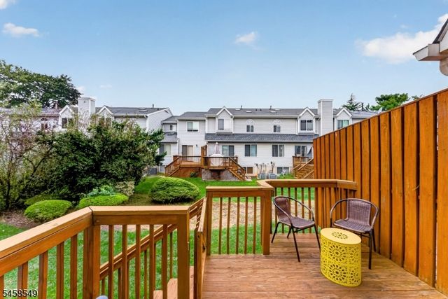 4 Lee Lee Ln, Old Bridge Twp., NJ 08879