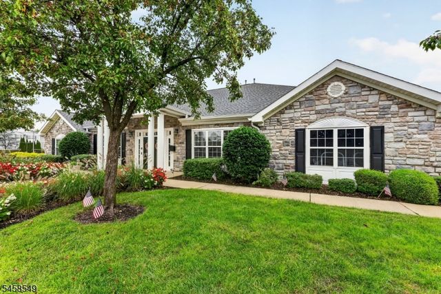 4 Lee Lee Ln, Old Bridge Twp., NJ 08879
