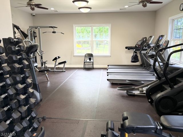 4 Lee Lee Ln, Old Bridge Twp., NJ 08879