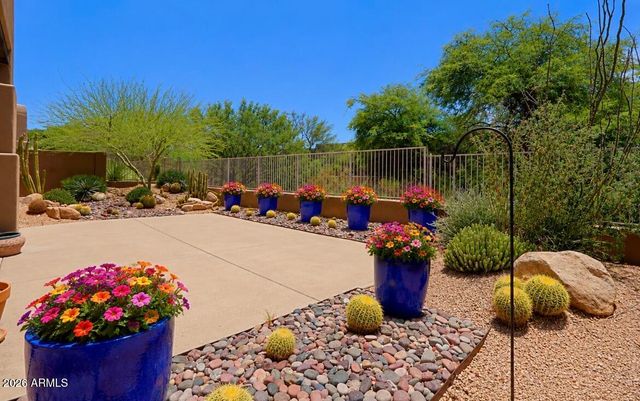 9573 E CHUCKWAGON Lane, Scottsdale, AZ 85262