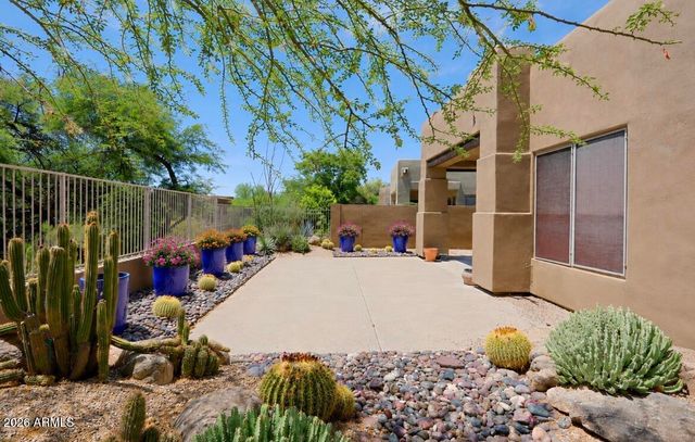 9573 E CHUCKWAGON Lane, Scottsdale, AZ 85262
