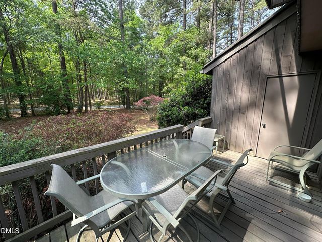 73 Fernwood Lane, Chapel Hill, NC 27516