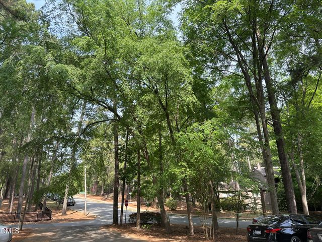 73 Fernwood Lane, Chapel Hill, NC 27516