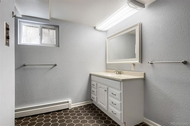 4991 S Boston Street, Greenwood Village, CO 80111