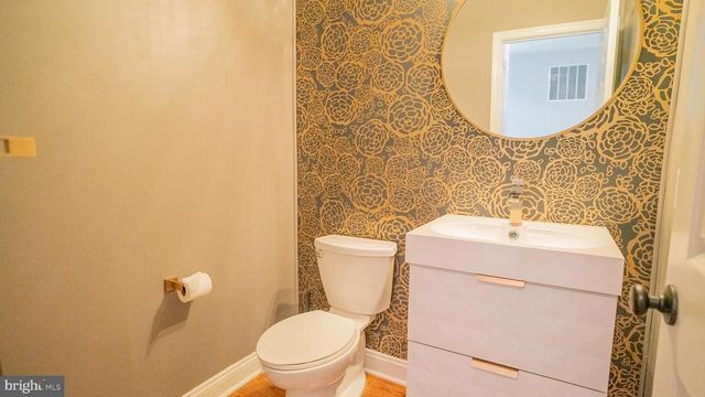 108 BAREFIELD LN, Conshohocken, PA 19428