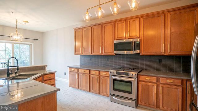 108 BAREFIELD LN, Conshohocken, PA 19428