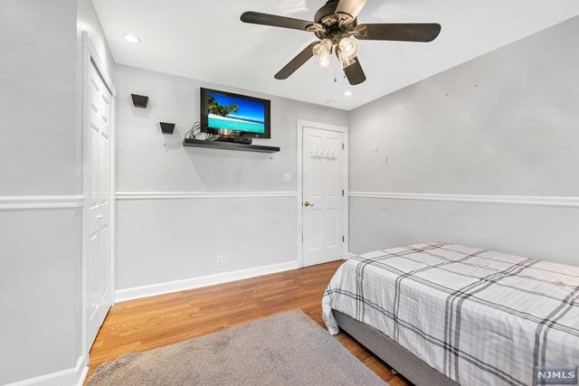4-12 28th Street, Fair Lawn, NJ 07410