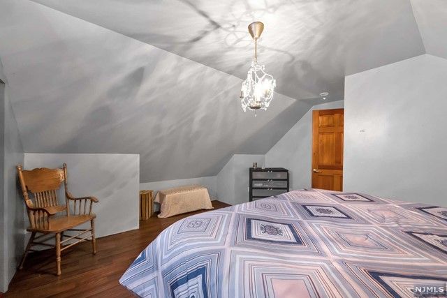 4-12 28th Street, Fair Lawn, NJ 07410