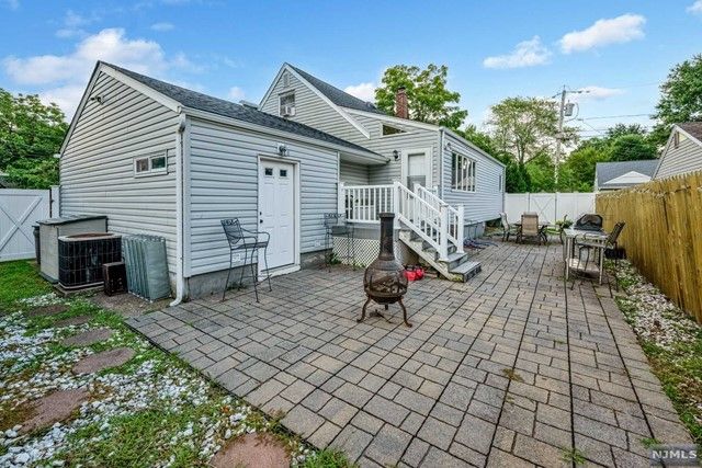4-12 28th Street, Fair Lawn, NJ 07410