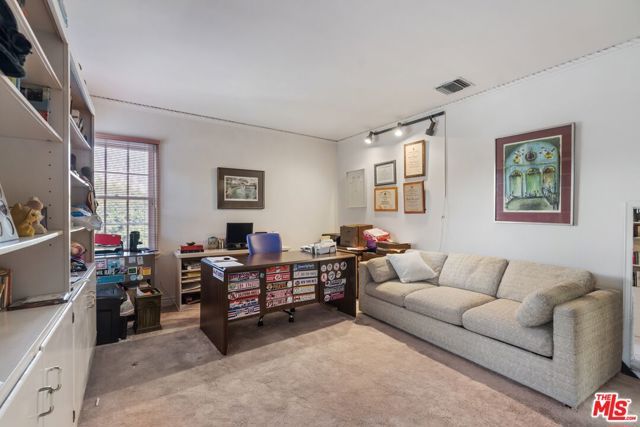 3920 Longridge Avenue, Sherman Oaks, CA 91423