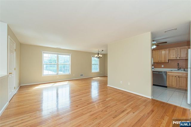 38 Chanda Court D038, Clifton, NJ 07012