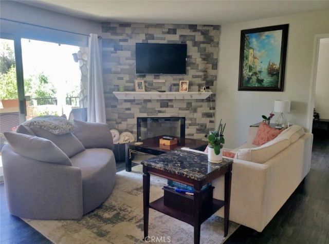 5094 Via Manos A, Oceanside, CA 92057