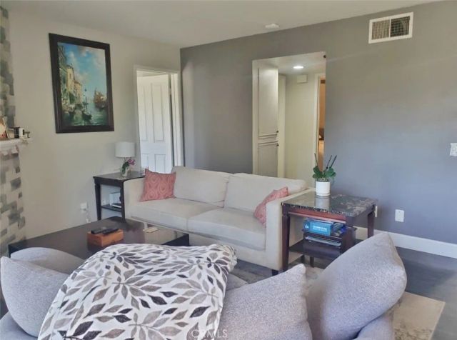5094 Via Manos A, Oceanside, CA 92057