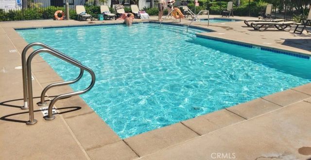 5094 Via Manos A, Oceanside, CA 92057