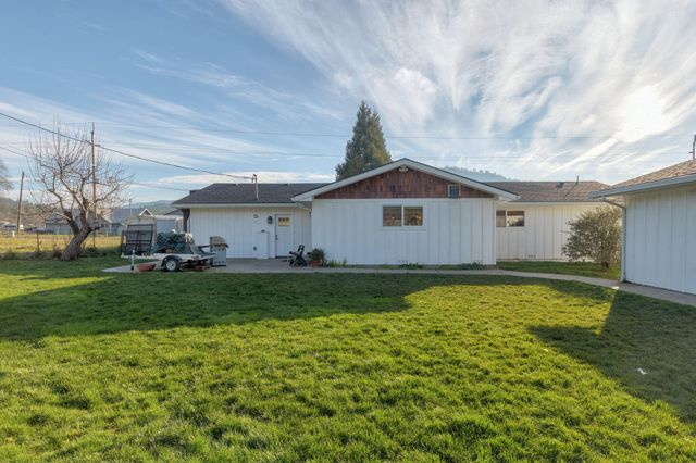 3990 Jerome Prairie Road, Grants Pass, OR 97527