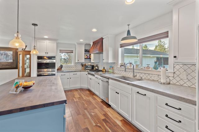 3990 Jerome Prairie Road, Grants Pass, OR 97527