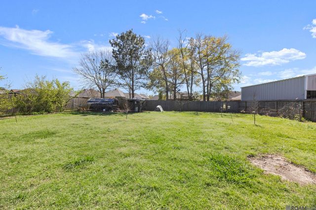 12540 Fawnwood Drive, Walker, LA 70785