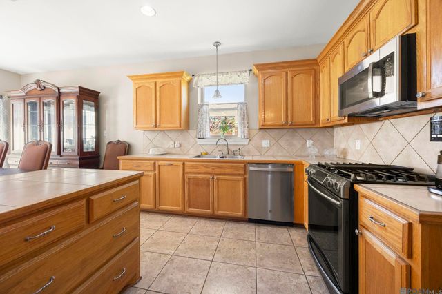 12540 Fawnwood Drive, Walker, LA 70785