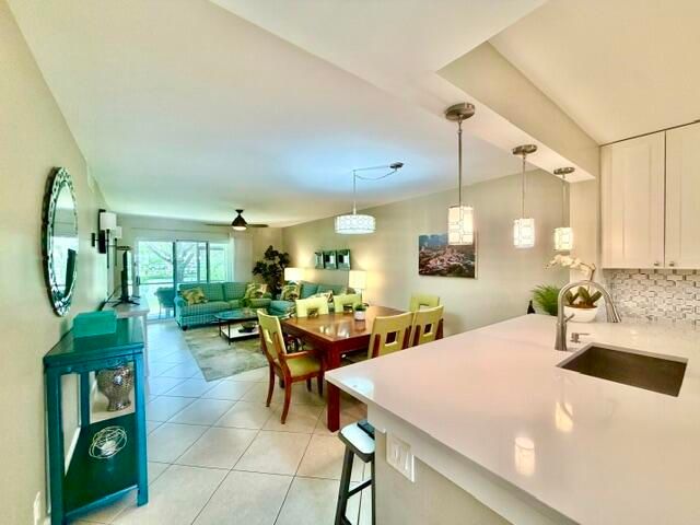 22148 Palms Way 101, Boca Raton, FL 33433