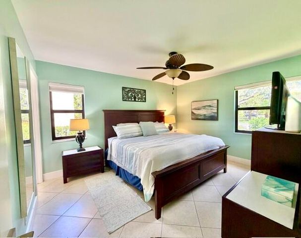 22148 Palms Way 101, Boca Raton, FL 33433