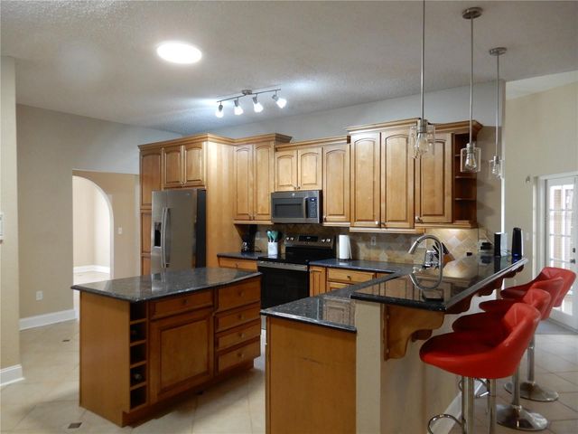 626 7TH AVENUE N, Tierra Verde, FL 33715