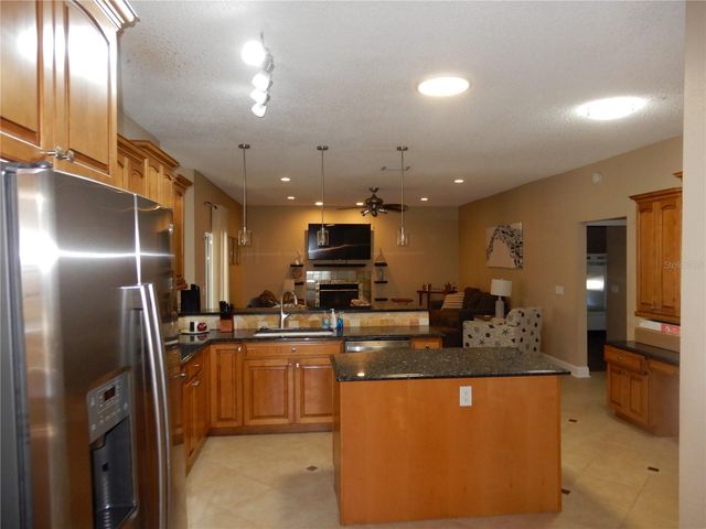 626 7TH AVENUE N, Tierra Verde, FL 33715