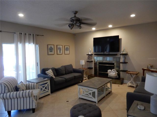 626 7TH AVENUE N, Tierra Verde, FL 33715