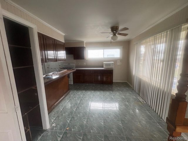 125 N Parent Street, Westland, MI 48185