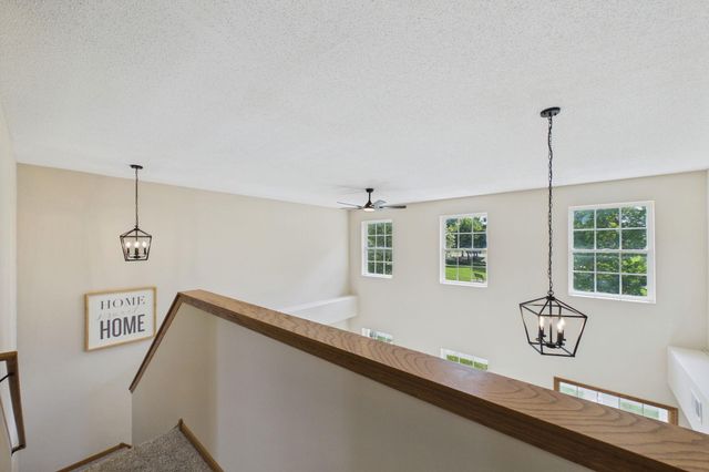 1030 Providence Drive, Shakopee, MN 55379