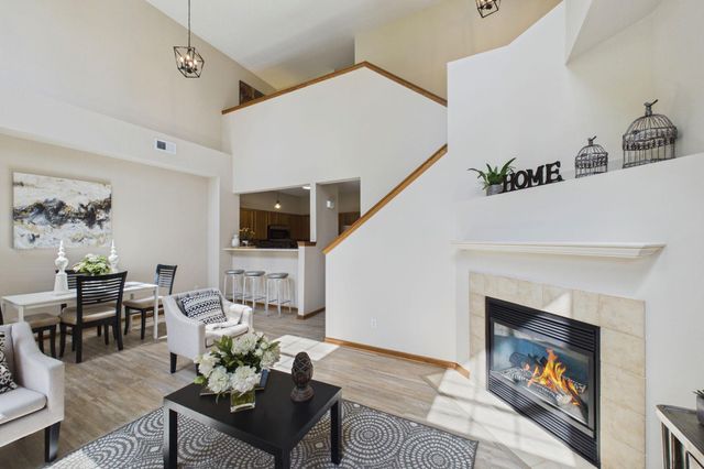 1030 Providence Drive, Shakopee, MN 55379