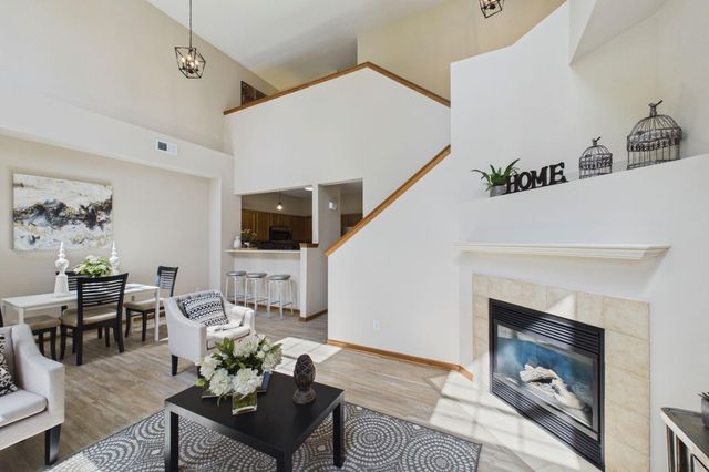 1030 Providence Drive, Shakopee, MN 55379