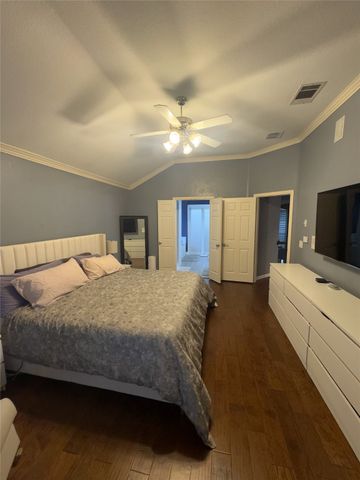 413 Ridge Meade Drive, Lewisville, TX 75067