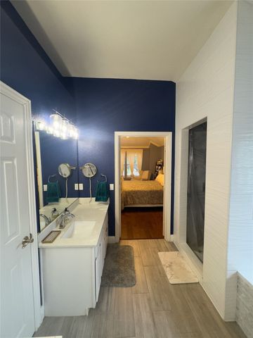 413 Ridge Meade Drive, Lewisville, TX 75067