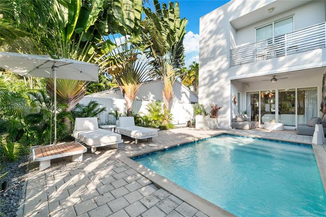 2410 SW 16th Ave, Miami, FL 33145