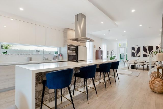 2410 SW 16th Ave, Miami, FL 33145