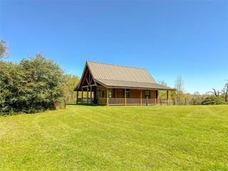 9025 County Road 329, Buffalo, TX 75831