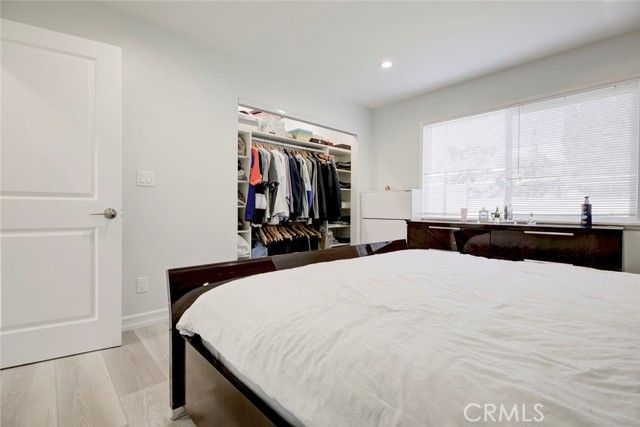 20437 Septo Street, Chatsworth (los Angeles), CA 91311