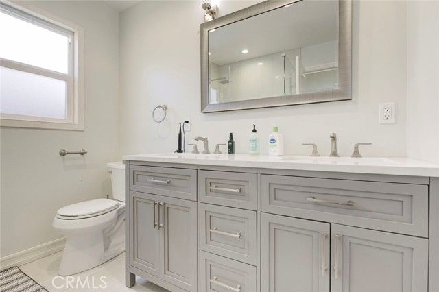 20437 Septo Street, Chatsworth (los Angeles), CA 91311