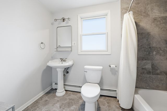 1426 N Harrison Street, Algonquin, IL 60102