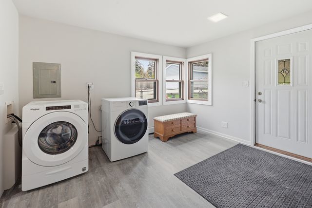 1426 N Harrison Street, Algonquin, IL 60102