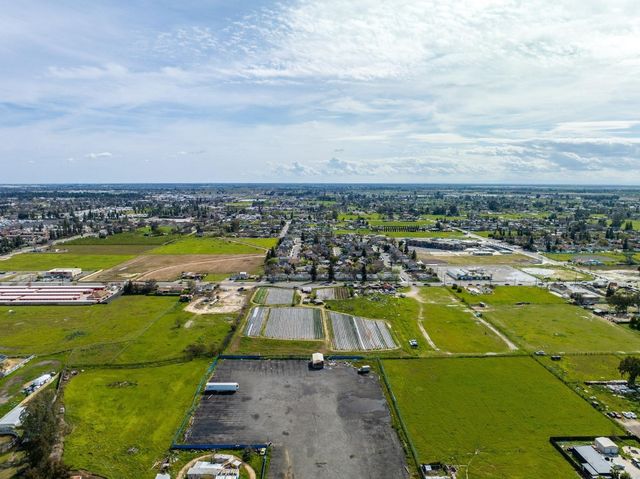 3253 W Princeton Avenue, Fresno, CA 93722