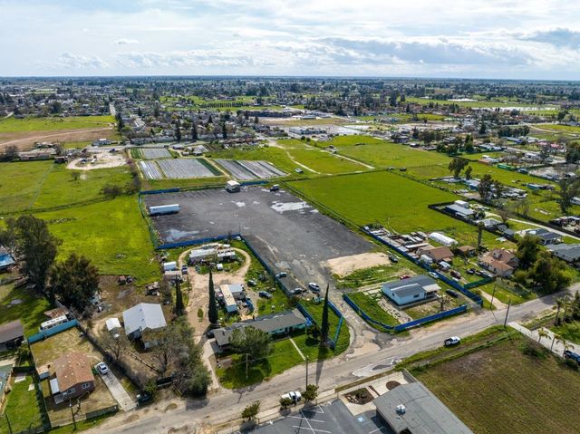 3253 W Princeton Avenue, Fresno, CA 93722