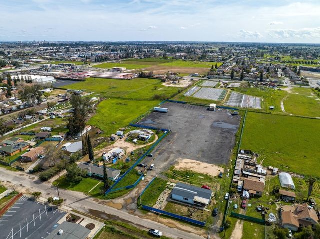 3253 W Princeton Avenue, Fresno, CA 93722
