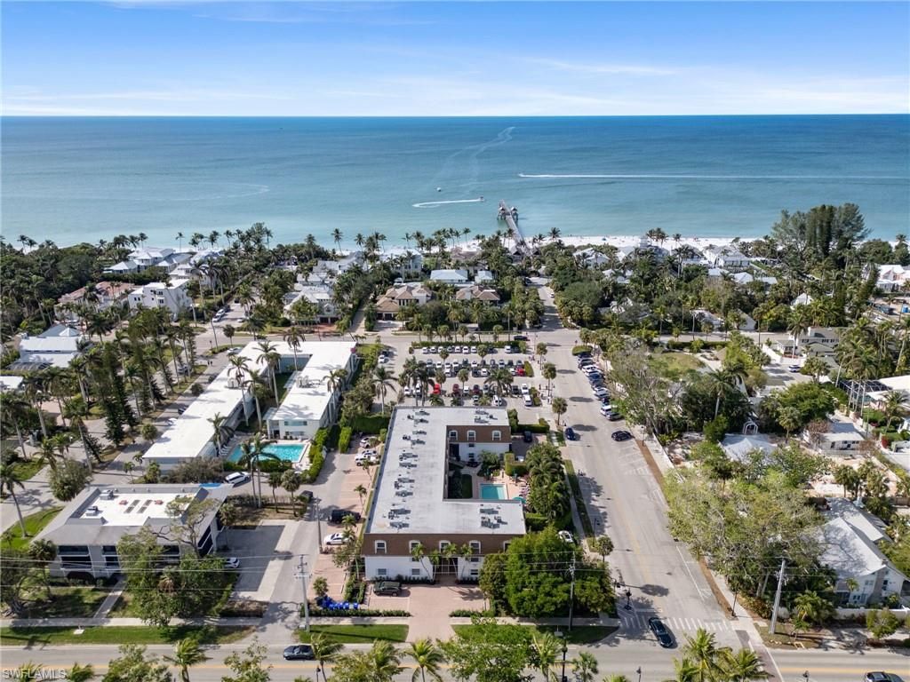 1222 Gordon DR 2, NAPLES, FL 34102 — exterior