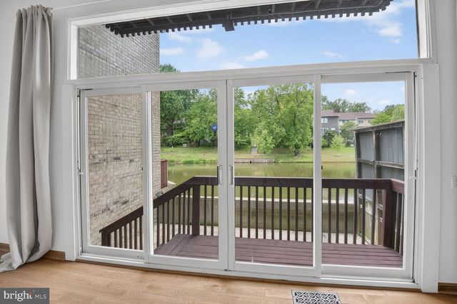 180 NEW MARK ESPLANADE, Rockville, MD 20850